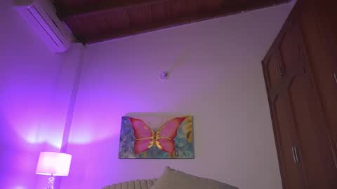 Snapshot of gala_monroe chatting on November 25, 11:10 am gala_monroe online show from November 25, 11:10 am