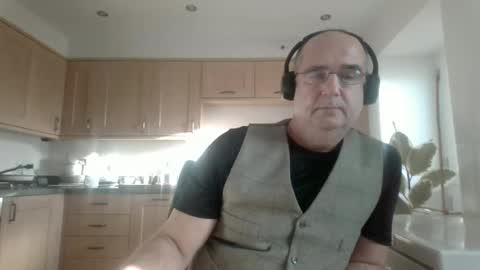 Snapshot of galacx chatting on December 14, 11:18 am galacx online show from December 14, 11:18 am