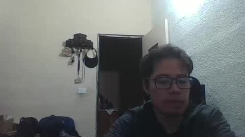 Snapshot of galen_0 chatting on December 20, 6:50 am galen_0 online show from December 20, 6:50 am