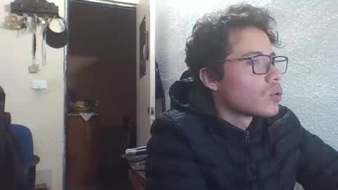 Snapshot of galen_0 chatting on January 6, 6:03 am galen_0 online show from January 6, 6:03 am