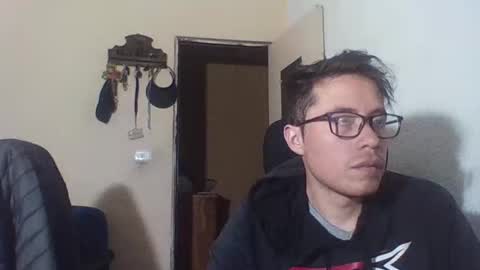 Snapshot of galen_0 chatting on February 24, 4:16 am galen_0 online show from February 24, 4:16 am