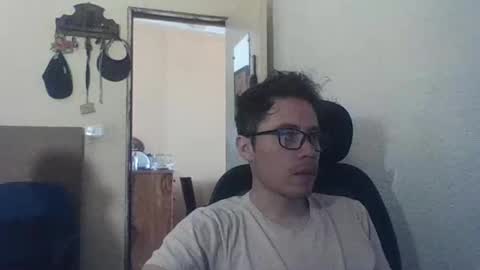 Snapshot of galen_0 chatting on March 7, 7:16 pm galen_0 online show from March 7, 7:16 pm