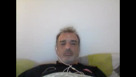 Snapshot of gamane3575 chatting on May 3, 1:33 am gamane3575 online show from May 3, 1:33 am