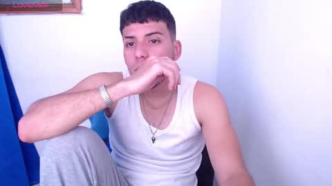 Snapshot of gambitoz chatting on September 21, 3:46 pm Gabriel online show from September 21, 3:46 pm