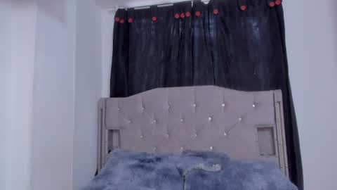 game with lesbians  online show from June 26, 1:48 pm