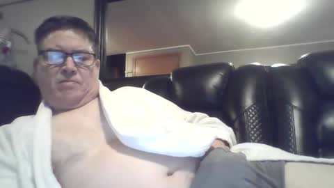 Snapshot of gameon1969 chatting on December 16, 6:10 am gameon1969 online show from December 16, 6:10 am