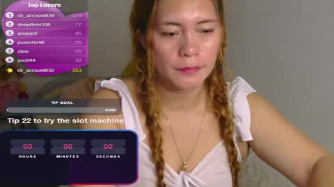 Snapshot of gamerstar9 chatting on February 17, 11:23 am Jena online show from February 17, 11:23 am