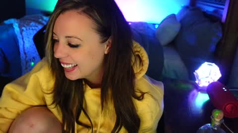 Snapshot of garagesex22 chatting on February 5, 12:17 pm Jenna - be back MONDAY night. online show from February 5, 12:17 pm