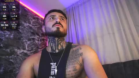 Chris  Dont forget to gift me thumb up Its very important to me and makes me happy AF  online show from January 7, 6:16 am