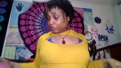Snapshot of gardeniaspear chatting on May 4, 7:04 am Gardenia online show from May 4, 7:04 am