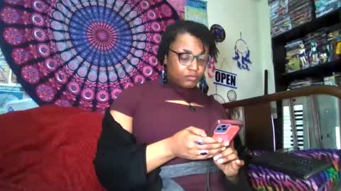 Snapshot of gardeniaspear chatting on May 31, 3:15 am Gardenia online show from May 31, 3:15 am