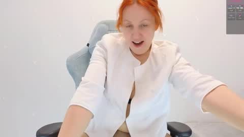 Ava online show from November 30, 7:01 am