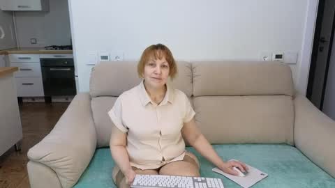 Snapshot of gardner_ava chatting on May 13, 8:55 am Ava online show from May 13, 8:55 am
