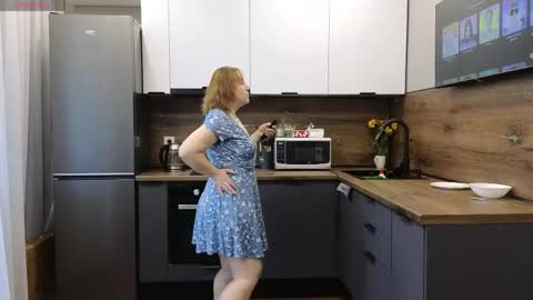 Snapshot of gardner_ava chatting on June 5, 7:36 am Ava online show from June 5, 7:36 am