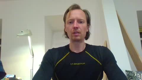 Snapshot of garfield42 chatting on May 9, 8:25 pm Garfield online show from May 9, 8:25 pm