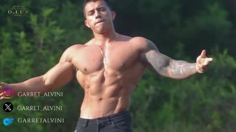 Snapshot of garret_alvin_ chatting on April 7, 11:48 pm Garret online show from April 7, 11:48 pm