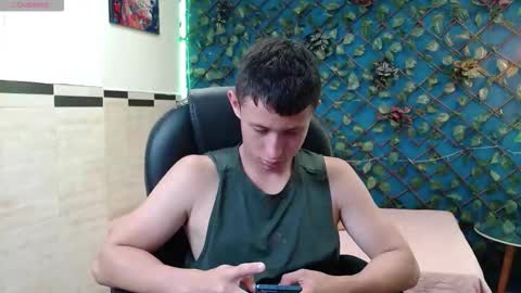 garuo_18 online show from November 9, 3:16 am