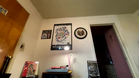 Snapshot of garypumpt chatting on December 18, 7:09 pm marvin pumpt online show from December 18, 7:09 pm