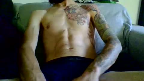 garyreal1990 online show from May 9, 5:40 pm