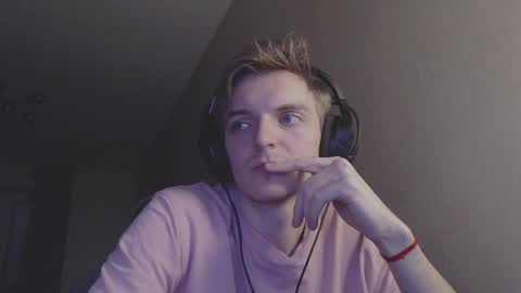 Snapshot of gasturfahe chatting on December 2, 5:15 pm gasturfahe online show from December 2, 5:15 pm