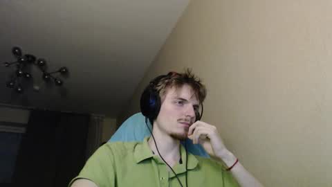 Snapshot of gasturfahe chatting on November 8, 8:18 pm gasturfahe online show from November 8, 8:18 pm