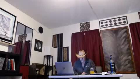 gatewaylaptop2019 online show from April 23, 9:28 pm