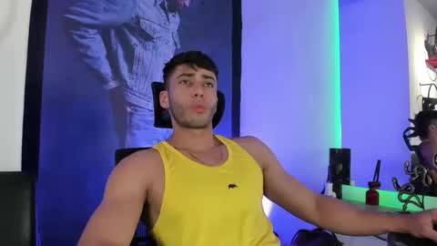 Snapshot of gato_pascal chatting on May 28, 7:33 pm Gato online show from May 28, 7:33 pm