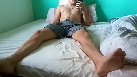 Snapshot of gatorem chatting on November 9, 7:56 pm Feidddd online show from November 9, 7:56 pm