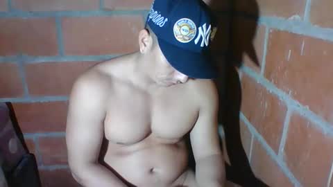 Snapshot of gattitosexy_95 chatting on November 26, 4:19 pm gattitosexy_95 online show from November 26, 4:19 pm