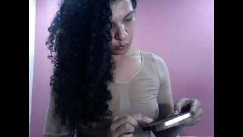 Snapshot of gatubelahotxxx chatting on December 3, 3:30 am gatubelahotxxx online show from December 3, 3:30 am