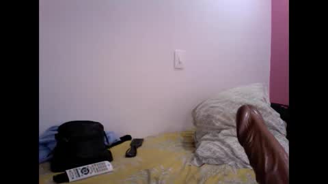 Snapshot of gatubelahotxxx chatting on December 29, 7:11 pm gatubelahotxxx online show from December 29, 7:11 pm