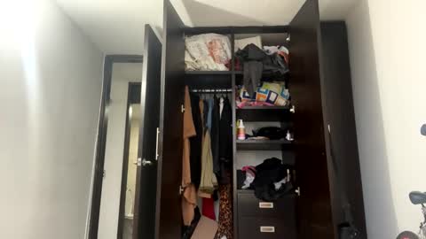 Snapshot of gatubelahotxxx chatting on December 29, 10:57 pm gatubelahotxxx online show from December 29, 10:57 pm