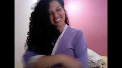 Snapshot of gatubelahotxxx chatting on January 6, 3:20 am gatubelahotxxx online show from January 6, 3:20 am