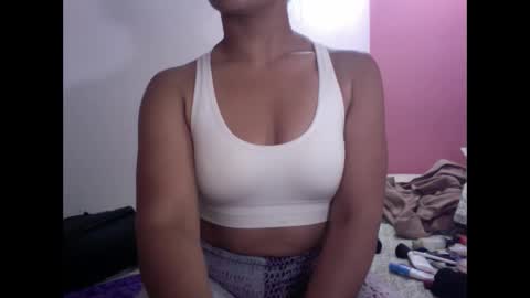 Snapshot of gatubelahotxxx chatting on January 22, 5:37 am gatubelahotxxx online show from January 22, 5:37 am