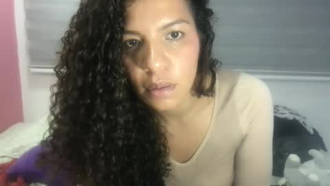 Snapshot of gatubelahotxxx chatting on September 28, 12:16 am gatubelahotxxx online show from September 28, 12:16 am