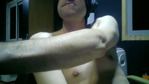 Snapshot of gauchors21 chatting on June 13, 3:04 am gauchors21 online show from June 13, 3:04 am