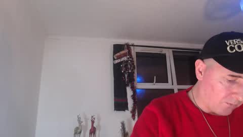 Snapshot of gavinkush chatting on December 15, 12:59 am gavinkush online show from December 15, 12:59 am