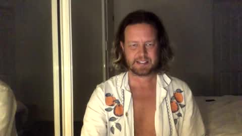 gcsurfer81 online show from October 15, 8:03 am