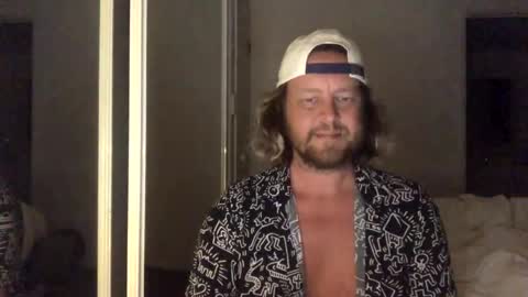 gcsurfer81 online show from October 24, 9:49 am