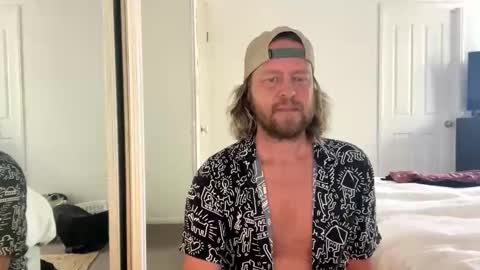 gcsurfer81 online show from October 28, 12:25 am