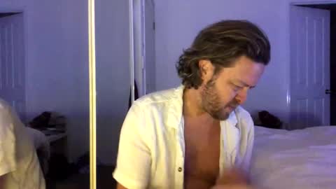 Snapshot of gcsurfer81 chatting on June 2, 8:27 am gcsurfer81 online show from June 2, 8:27 am