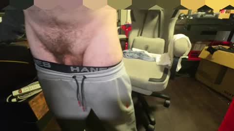 Snapshot of gd_mysterydick chatting on May 31, 8:32 pm gd_mysterydick online show from May 31, 8:32 pm