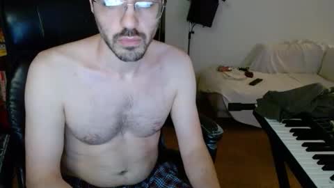 Snapshot of gdakis chatting on February 25, 7:40 am gdakis online show from February 25, 7:40 am