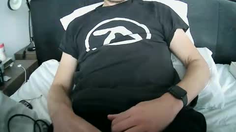 Snapshot of gdebord chatting on December 17, 9:59 am Gdebord online show from December 17, 9:59 am