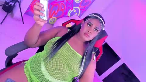 geanna_rose online show from January 18, 6:24 am
