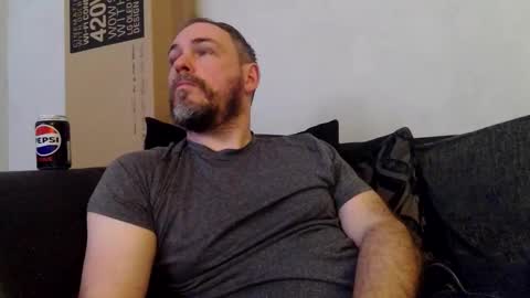 Snapshot of geddes4 chatting on May 2, 10:59 pm SIR online show from May 2, 10:59 pm