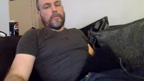 Snapshot of geddes4 chatting on May 10, 1:00 am SIR online show from May 10, 1:00 am