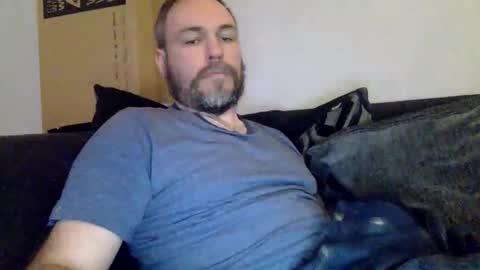 Snapshot of geddes4 chatting on May 10, 11:32 pm SIR online show from May 10, 11:32 pm