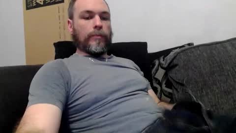 Snapshot of geddes4 chatting on May 15, 12:39 am SIR online show from May 15, 12:39 am