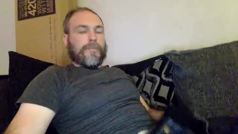 Snapshot of geddes4 chatting on May 27, 11:24 pm SIR online show from May 27, 11:24 pm